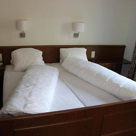Hotel Walensee Trattoria Weesen Екстериор снимка