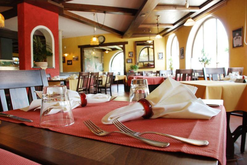 Hotel Walensee Trattoria Weesen Екстериор снимка